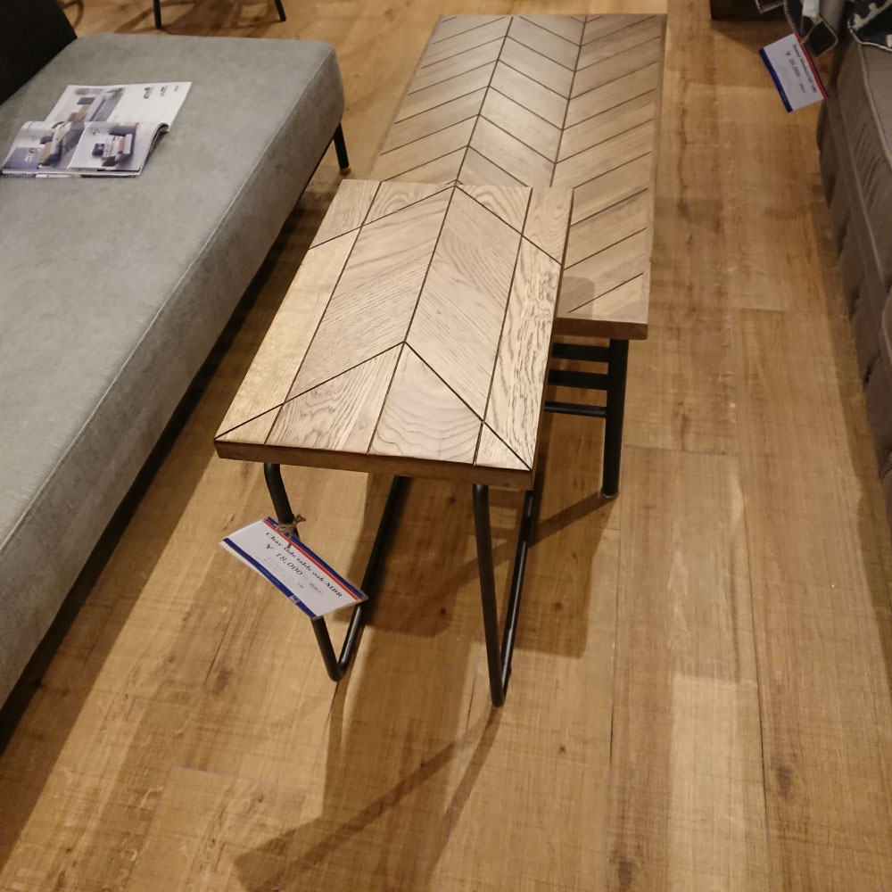 実店舗でもご覧頂けます